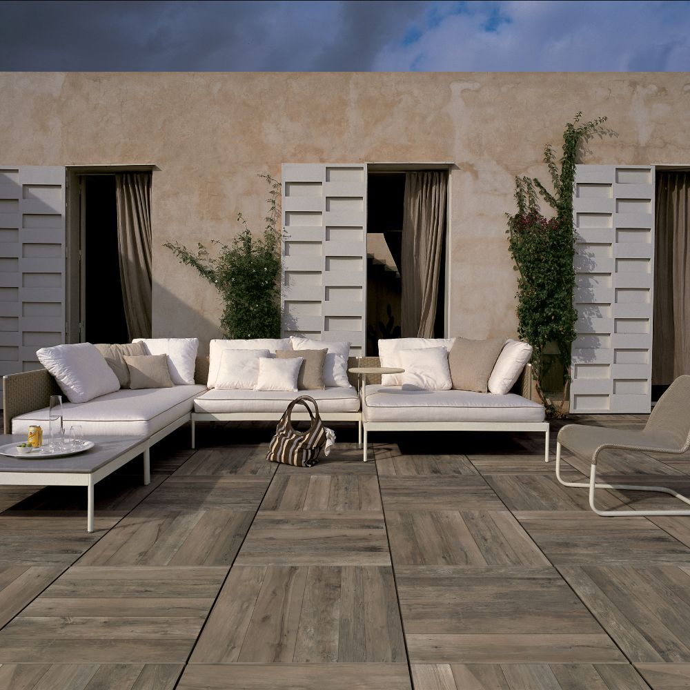 ITALYPorcelainPavers WoodNut featured