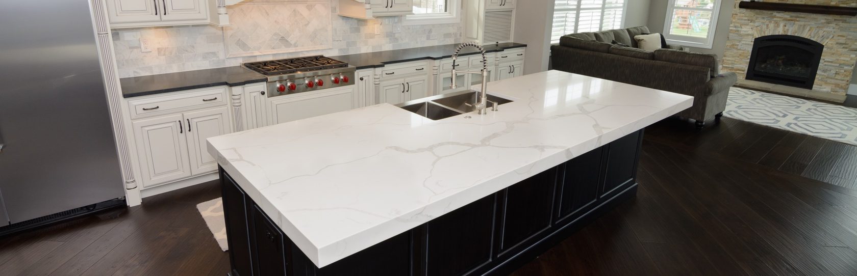 quartz countertops with mitered edge 1680 1680x542 1