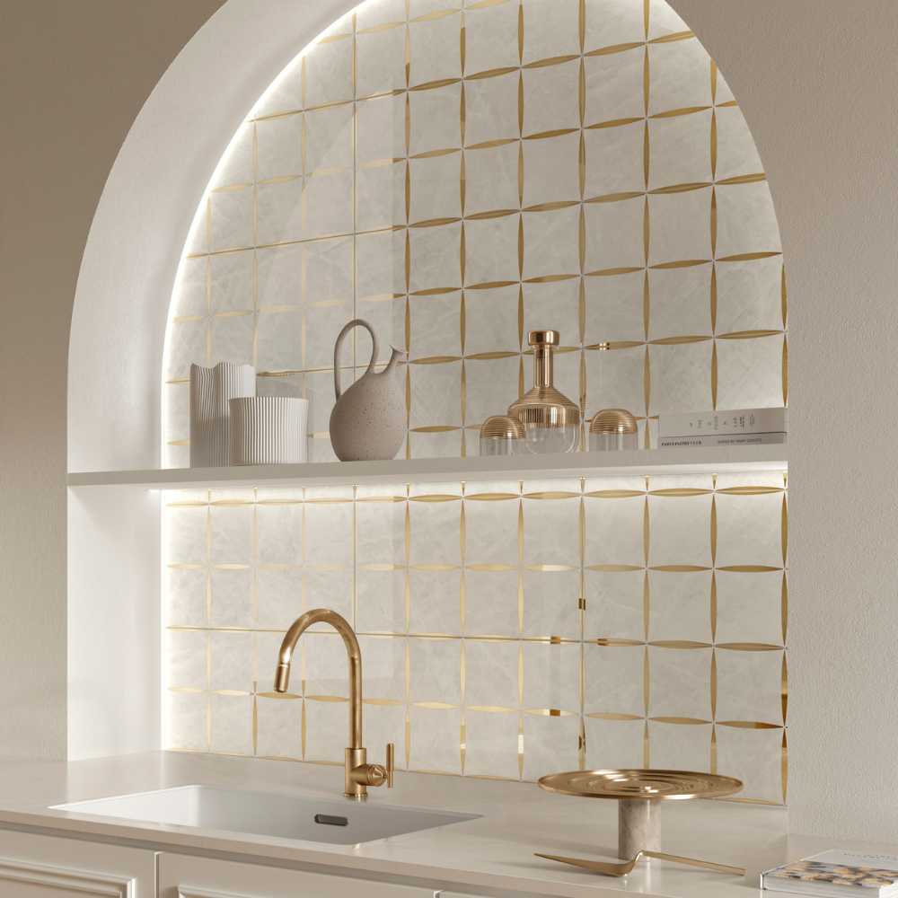 SaintTropez Avorio Featured